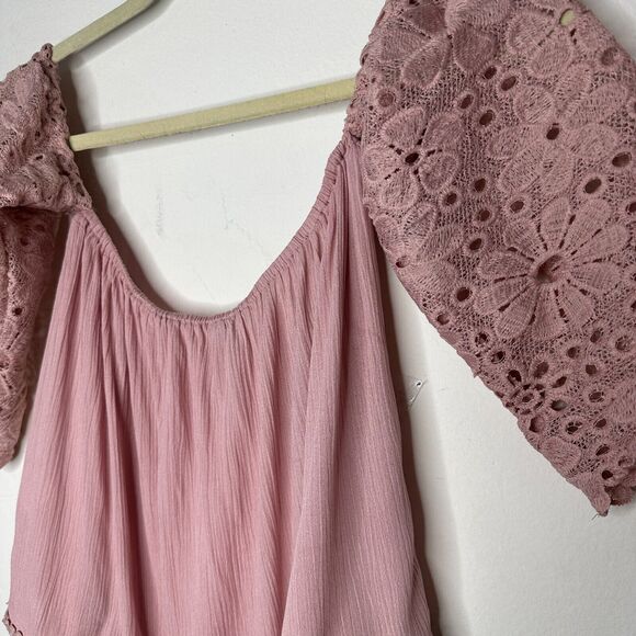 Charlotte Russe Dusty Pink Off Shoulder Eyelet Short Sleeve CropTop Blouse Small - Picture 10 of 13